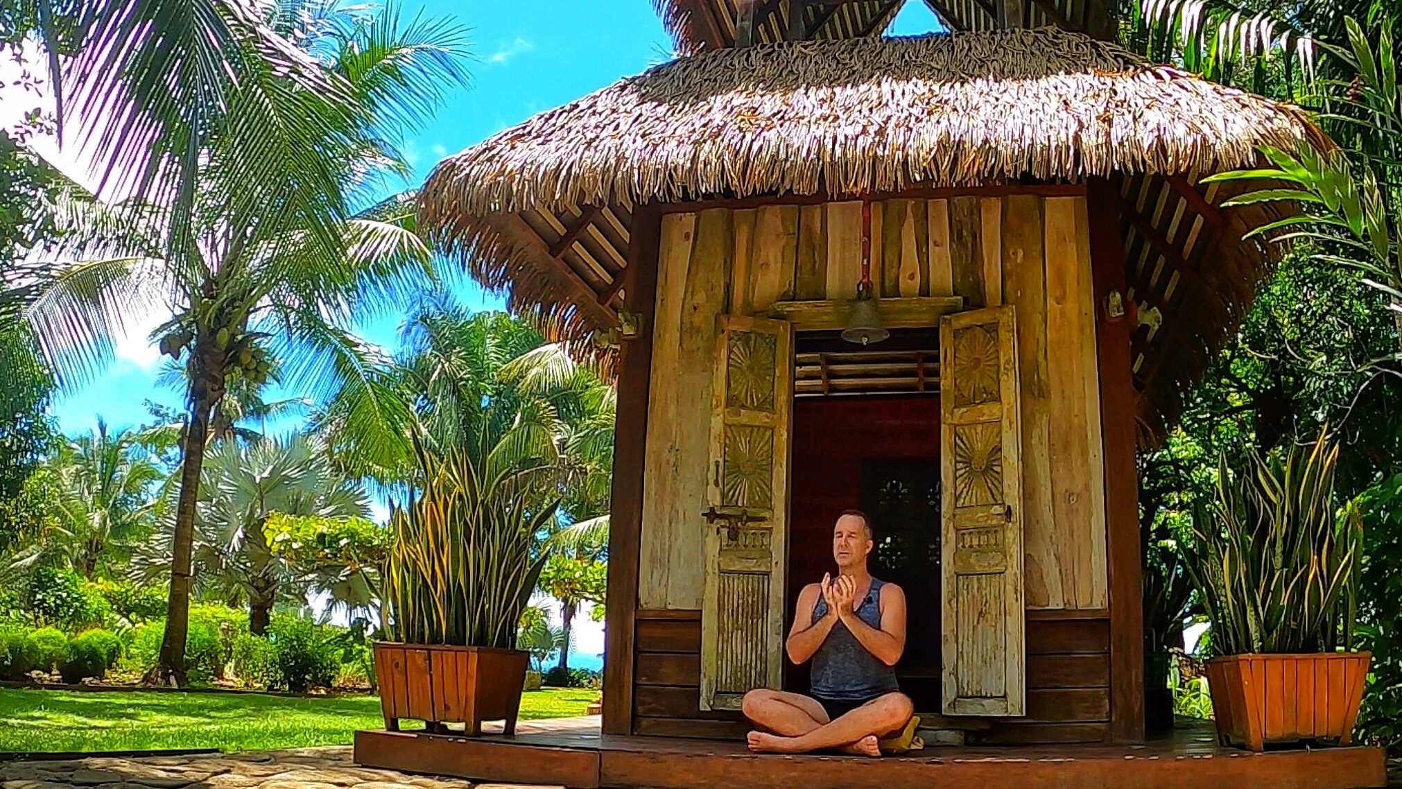 Yogi Aaron meditating at Blue Osa Yoga Retreat Meditation Shala